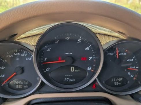 Used 2005 Porsche Boxster image 25