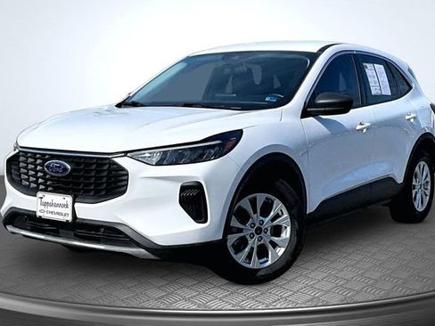 Used 2023 Ford Escape Active image 1