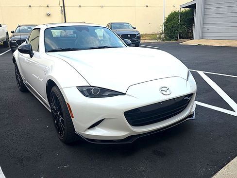 Used 2025 MAZDA MX-5 Miata RF Club RWD image 5