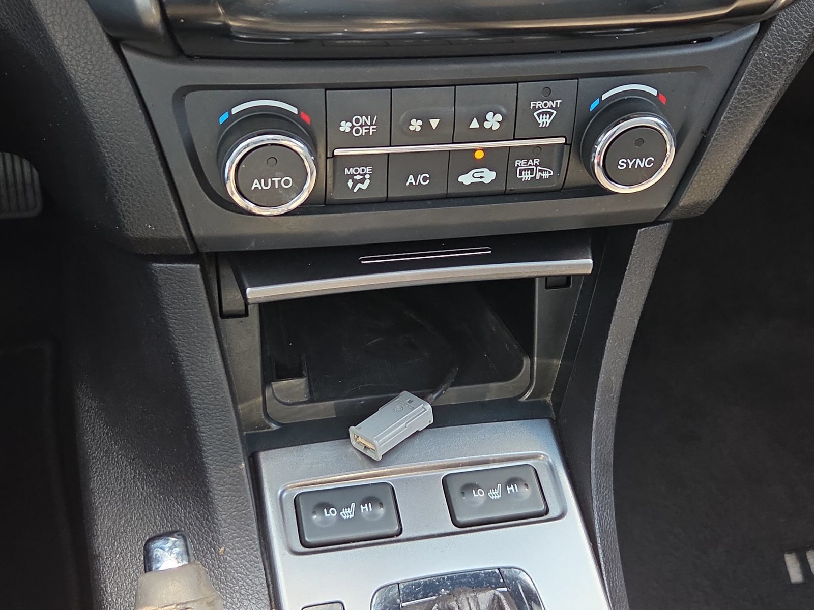 Used 2015 Acura ILX FWD image 32