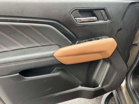 Used 2023 GMC Canyon AT4 w/ Canyon Safety Plus Package image 12