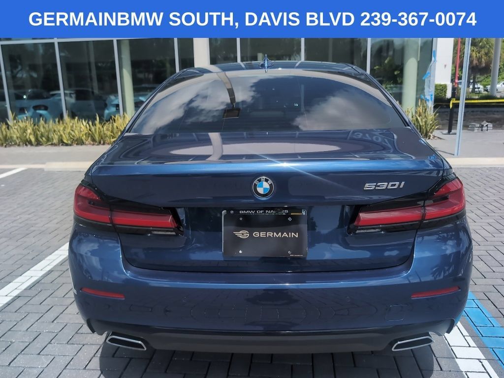 Used 2023 BMW 530i w/ Premium Package RWD image 3
