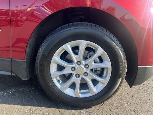 Used 2018 Chevrolet Equinox LT image 20
