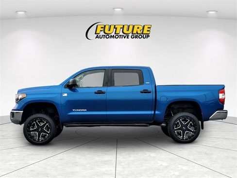 Used 2018 Toyota Tundra SR5 w/ SR5 Upgrade Package image 7