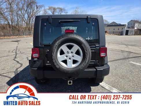 Used 2014 Jeep Wrangler Sport w/ Connectivity Group image 4