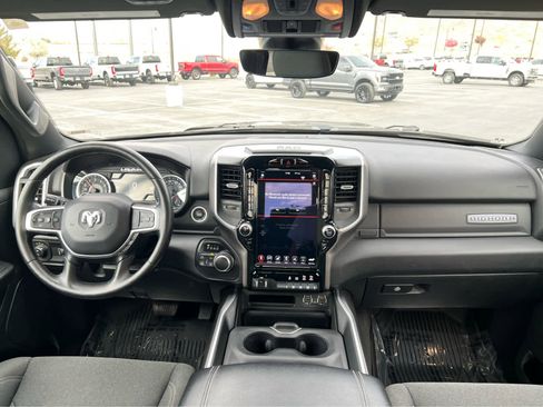 Used 2021 RAM 1500 Big Horn image 25