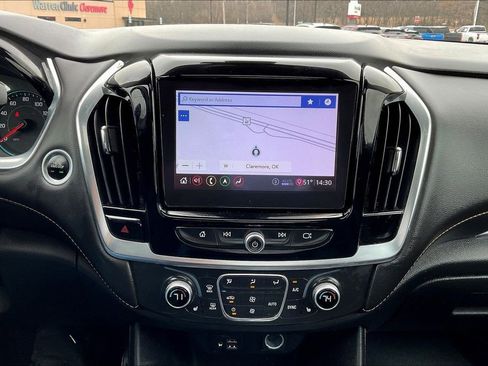 Used 2020 Chevrolet Traverse LT w/ LT Premium Package image 24