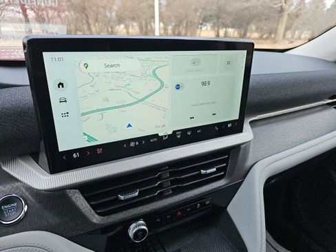 Used 2025 Ford Explorer Platinum w/ LUX Leather Package image 23