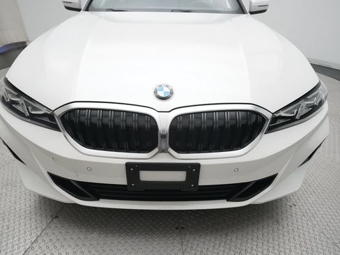 Used 2025 BMW 330i xDrive Sedan AWD/4WD image 22