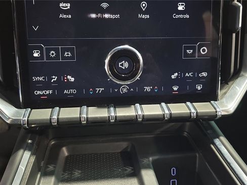 Used 2025 GMC Acadia Elevation image 20