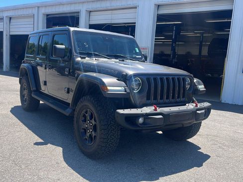 Used 2020 Jeep Wrangler Unlimited Rubicon w/ Advanced Safety Group AWD/4WD image 7