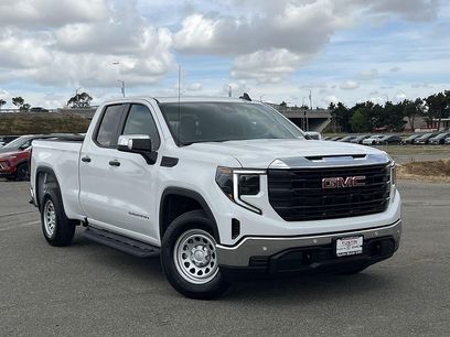 New 2026 GMC Sierra 1500 Pro w/ Pro Value Package