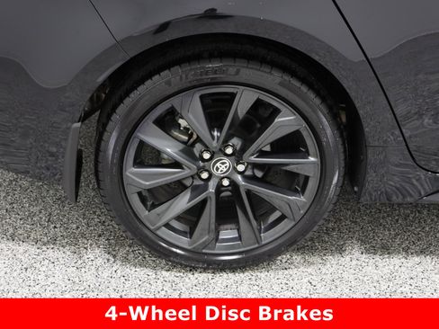 Used 2025 Toyota Corolla SE image 6