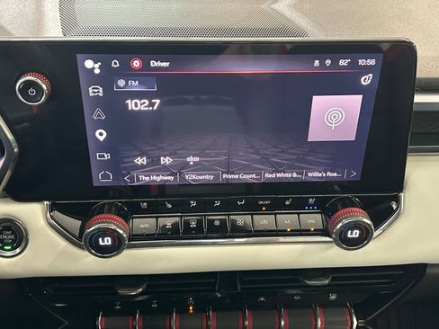 Used 2023 GMC Canyon AT4X AWD/4WD image 16