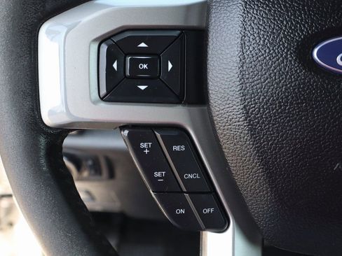 Used 2017 Ford F350 Lariat w/ Chrome Package image 20