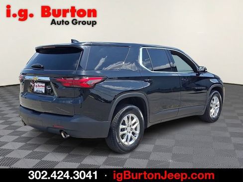 Used 2023 Chevrolet Traverse LS w/ Safety Package FWD image 6