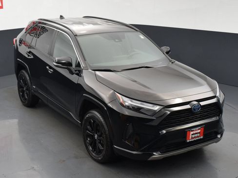 Used 2024 Toyota RAV4 SE AWD/4WD image 21