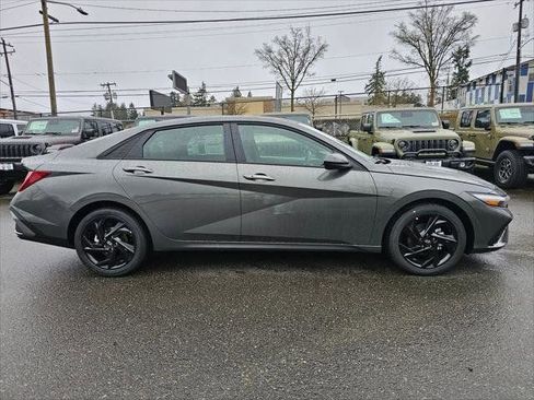 New 2026 Hyundai Elantra Sport FWD image 8