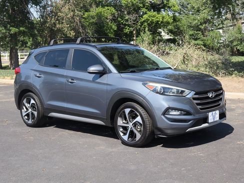Used 2017 Hyundai Tucson Limited w/ Limited Ultimate Package 03 AWD/4WD image 2