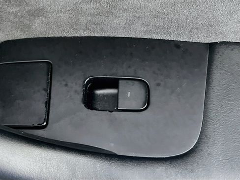 Used 2022 Tesla Model Y Performance AWD/4WD image 30