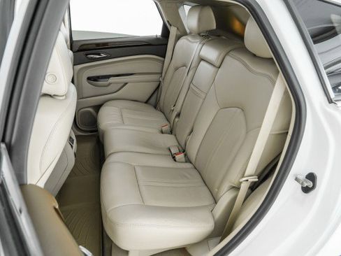 Used 2014 Cadillac SRX Luxury w/ Driver Awareness Package FWD image 43