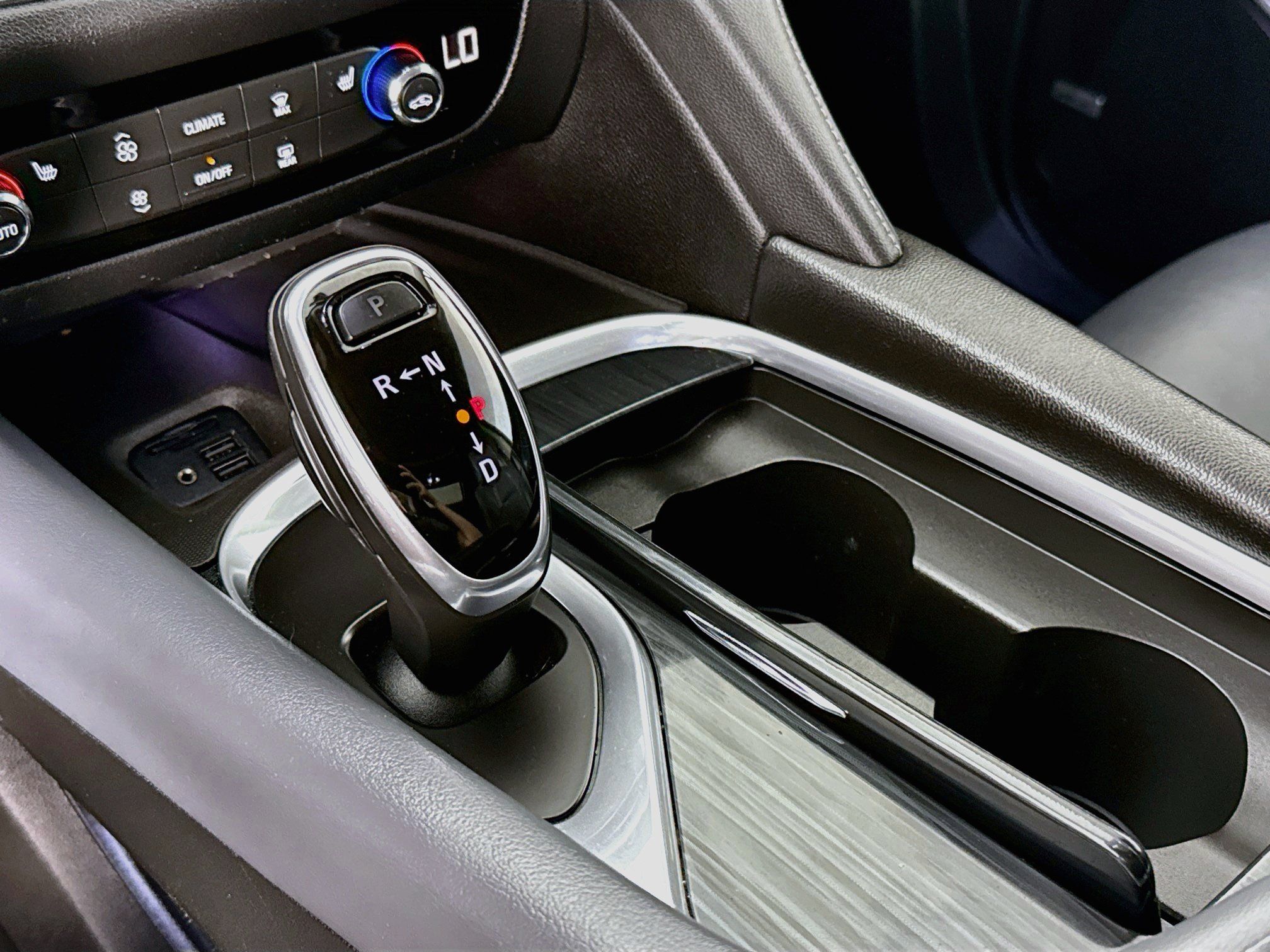 Used 2020 Buick Enclave Essence w/ Sun And Navigation Package FWD image 19