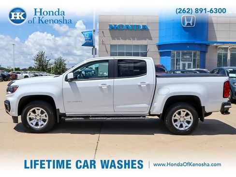 Used 2022 Chevrolet Colorado LT RWD image 2