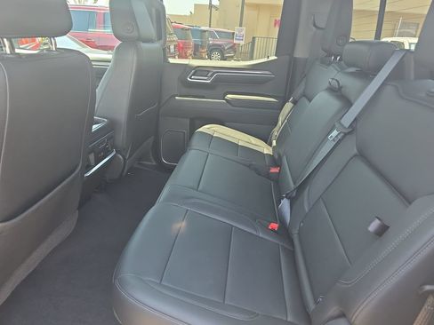 Used 2022 Chevrolet Silverado 1500 LTZ w/ LTZ Premium Package AWD/4WD image 24