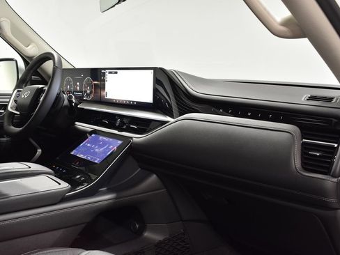 New 2026 INFINITI QX80 Luxe w/ Cargo Package image 16