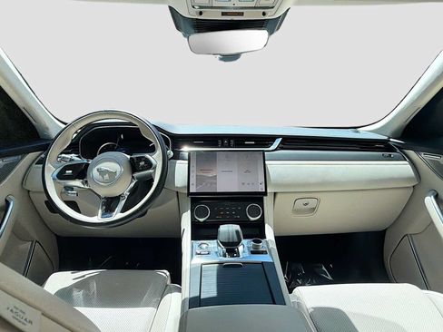 Certified 2022 Jaguar F-PACE S AWD/4WD image 9