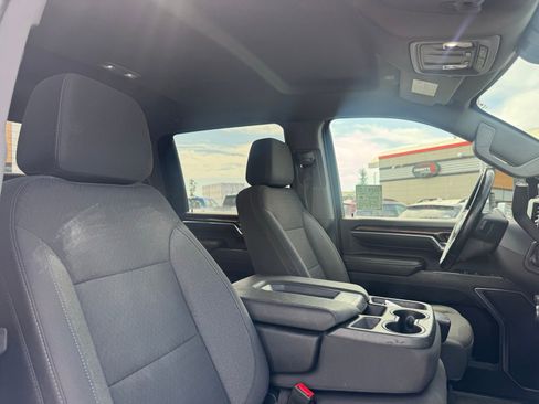 Used 2024 GMC Sierra 3500 SLE w/ SLE Convenience Package image 23