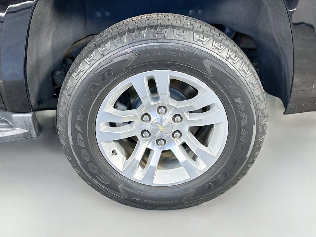 Used 2019 Chevrolet Suburban LT AWD/4WD image 33