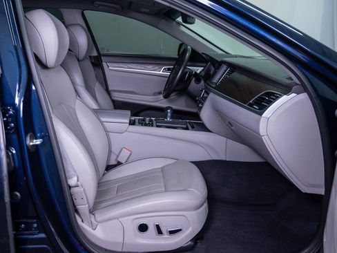 Used 2018 Genesis G80 3.8 w/ Option Group 03 image 10