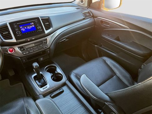 Used 2017 Honda Ridgeline RTL image 22