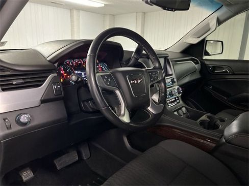 Used 2020 GMC Yukon SLE image 10