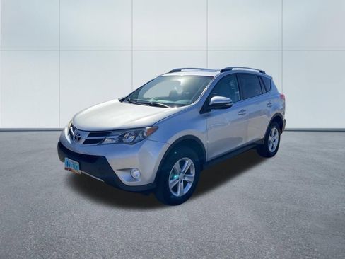 Used 2014 Toyota RAV4 XLE AWD/4WD image 8