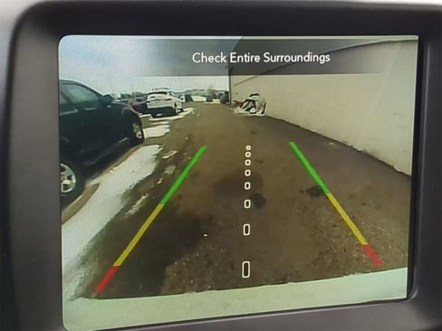 Used 2023 Jeep Renegade Limited image 36