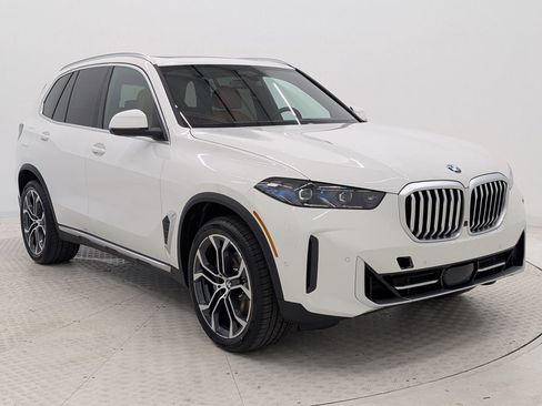 Used 2026 BMW X5 xDrive40i AWD/4WD image 7