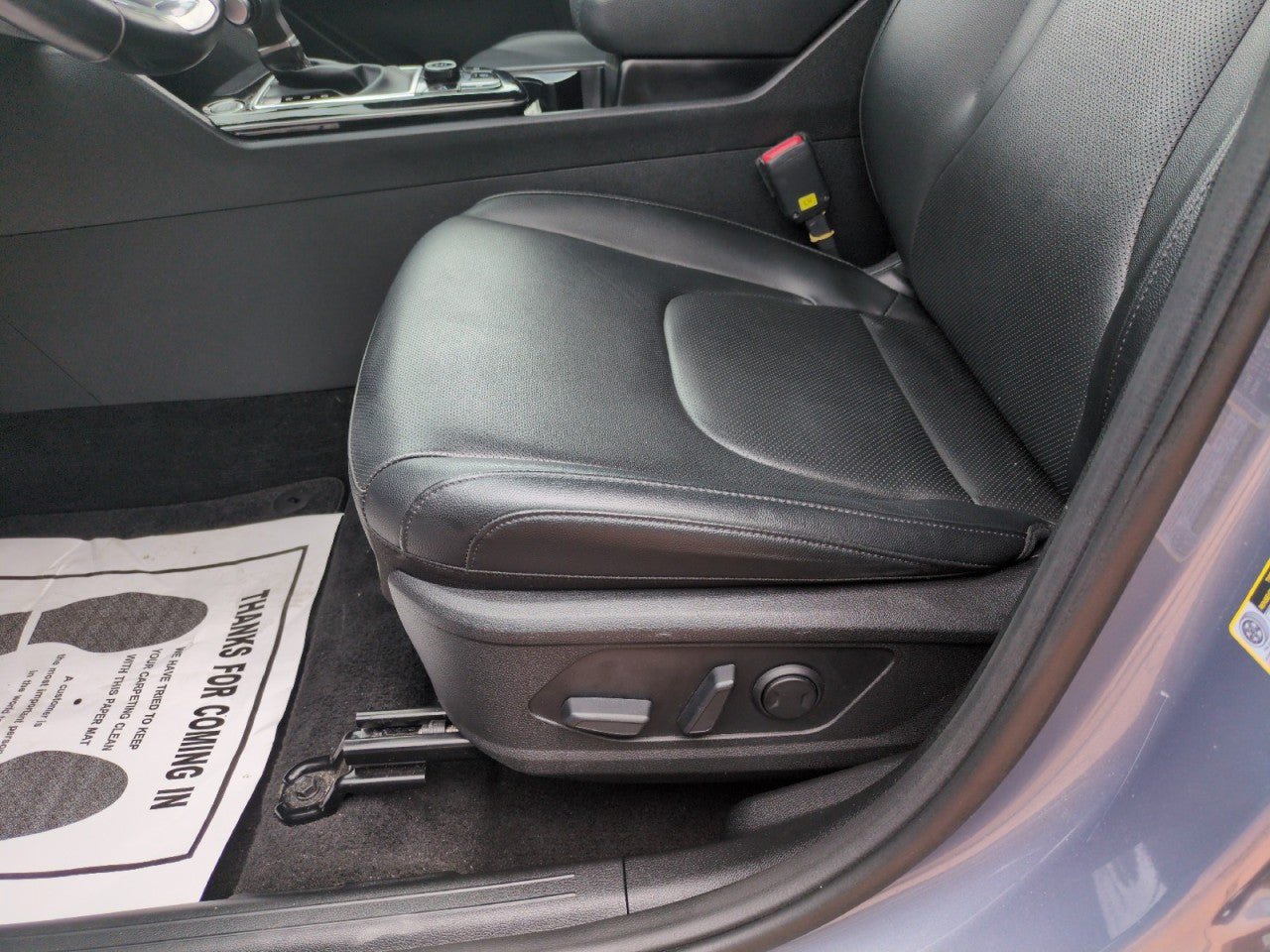 Certified 2025 Kia Sportage EX w/ Premium Package AWD/4WD image 13