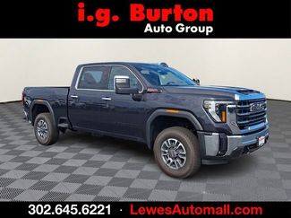 New 2026 GMC Sierra 2500 SLT w/ LPO, Black Badging Package AWD/4WD video 1