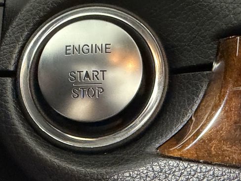 Used 2017 Mercedes-Benz E 400 Cabriolet image 26