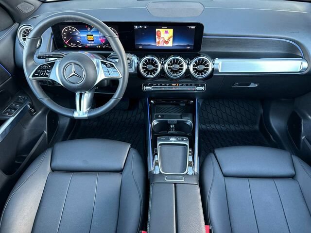 Used 2026 Mercedes-Benz GLB 250 4MATIC image 15
