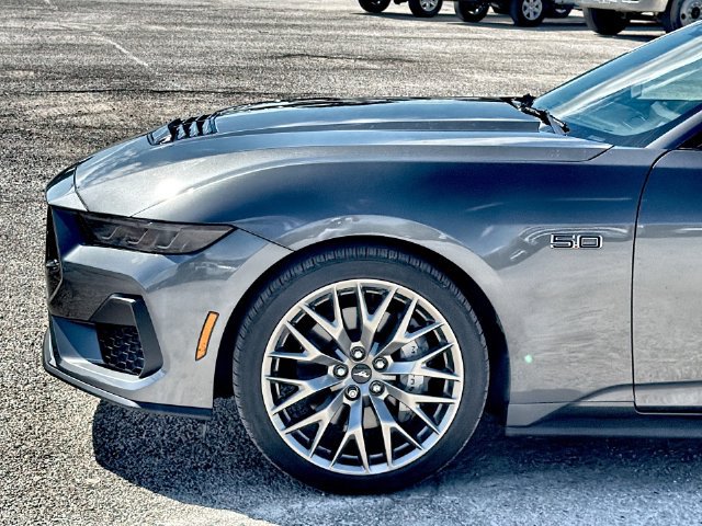 Used 2026 Ford Mustang GT Premium RWD image 10