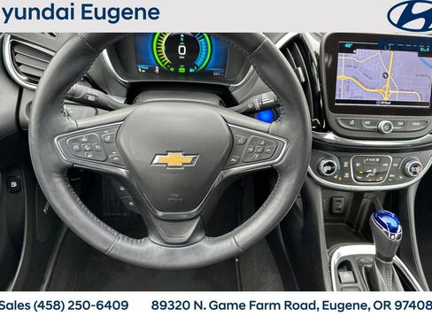 Used 2017 Chevrolet Volt Premier w/ Driver Confidence II Package image 21