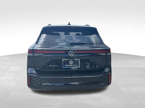 New 2026 Volkswagen Tiguan SE R-Line FWD image 4