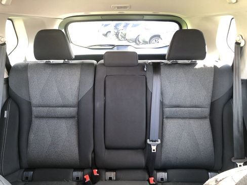 Used 2025 Nissan Rogue SV image 12