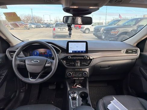 Certified 2020 Ford Escape Titanium image 13