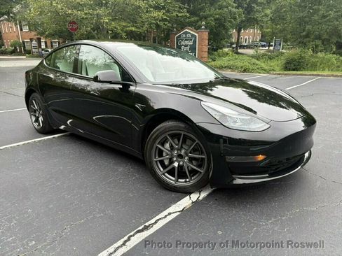 Used 2023 Tesla Model 3 Standard Range RWD image 2