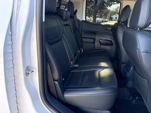 Certified 2025 Ford Maverick Lobo image 28