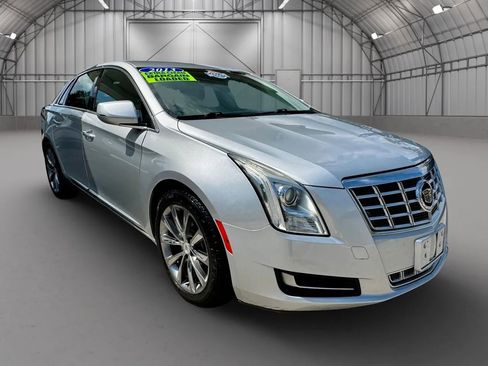 Used 2013 Cadillac XTS FWD image 3